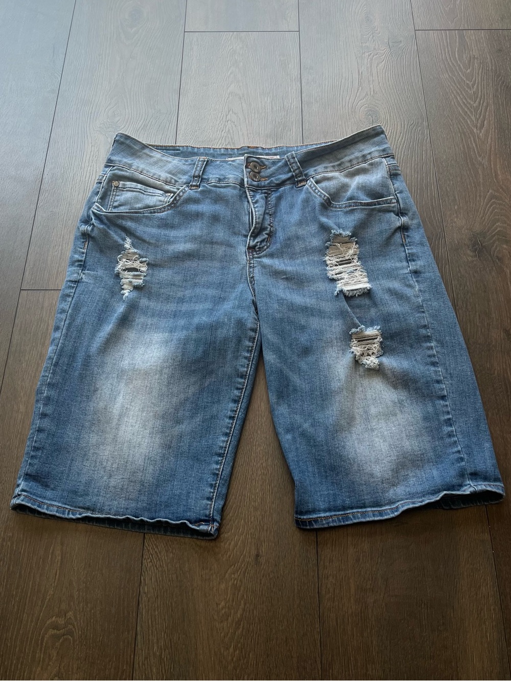 !it Jeans Distressed Denim Bermuda Shorts